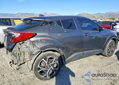 2018 Toyota C-Hr Xle z USA, uszkodzony, nr VIN NMTKHMBX0JR008647